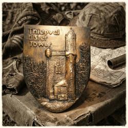 WW1- Thiepval Blason Ulster Tower ( 14 x 11 cm ) avec accroche au dos