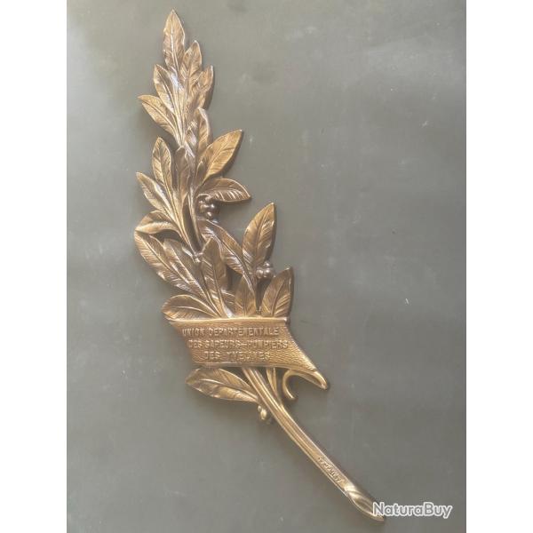 Une palme d'honneur des sapeurs pompiers des Yvelines (ma r�f : 799 �� )