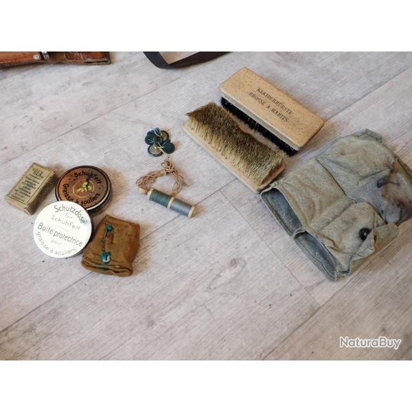 Ancien kit de nettoyage uniforme / chaussures, d'ordonnance suisse. Pour paquetage, sac � dos