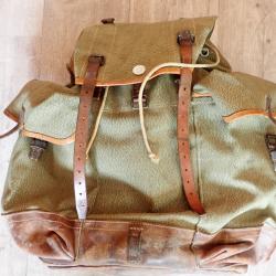 Sac &agrave; dos Arm&eacute;e Suisse pour chasseur alpin. Gebirgsj&auml;ger