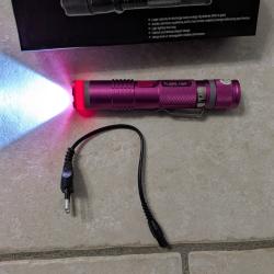 Lampe shocker &eacute;lectrique rose