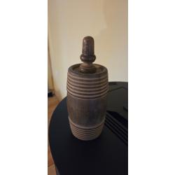 Tonnelet a poudre noire