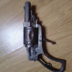 Revolver 8mm