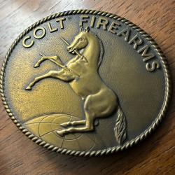 Boucle de ceinture de la marque COLT