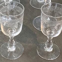 2 verres &agrave; Porto ou liqueurs cristal fa&ccedil;on Saint Louis