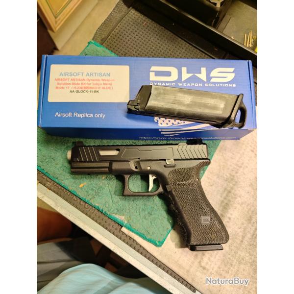 Glock 17 DWS Airsoft Artisan avec 2 chargeurs