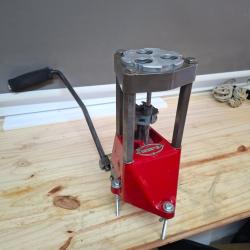 Presse Lee avec tourrettes rotative 3 trous et une tourelle en cadeaux