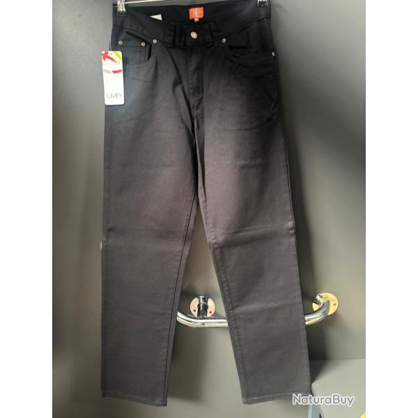 Jean noir LMA taille 40 a vendre auc ench�res destockage chasse armurerie
