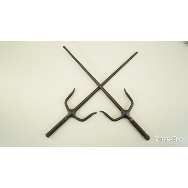 art martiaux sai de combat noir pour ench�re 1� sans prix de r�serve