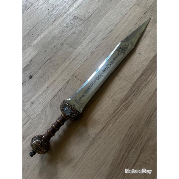 Reproduction glaive romain-fabriqu� en Espagne