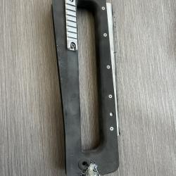 PGM FAMAS avec modifications rail