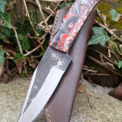 Couteau Skinner Bushcraft Lame Clip Point Acier Carbone 1075 Manche R&eacute;sine Etui Cuir Artisanale