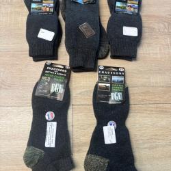 LOT 50 - DESTOCKAGE DE FOLIE chaussettes chaudes hautes en laine made in france super prix encheres