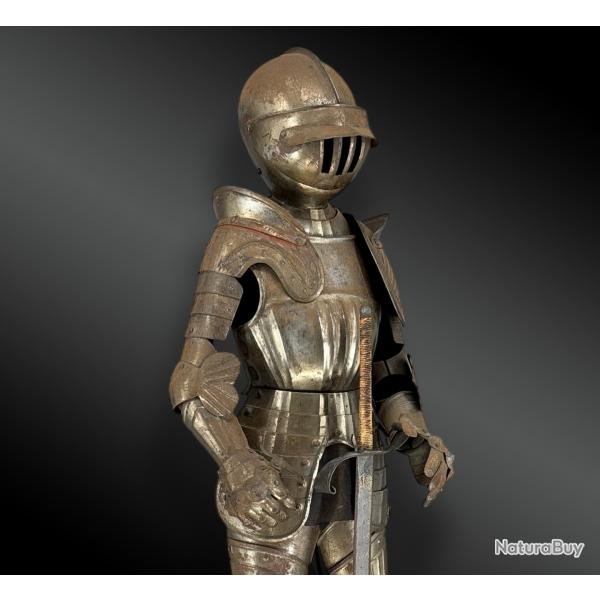 ARMURE OU HARNOIS DE MA�TRISE TRAVAIL EUROP�EN DU XIX�ME SI�CLE