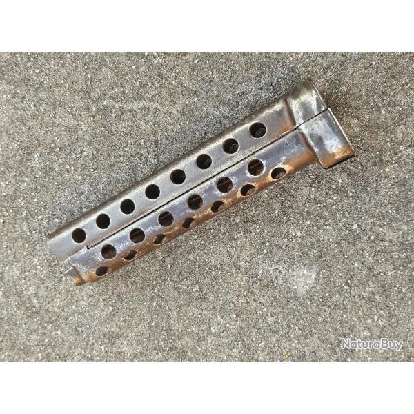 Deux grilles du manchon refroidisseur du SVT40 sovi�tique ww2