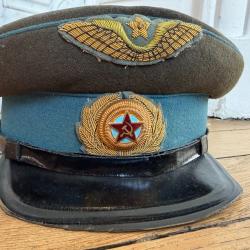 Casquette d'un officier de l'Arm&eacute;e de l'air de l'URSS (VVS), mod&egrave;le de parade ou de sortie vers 1950