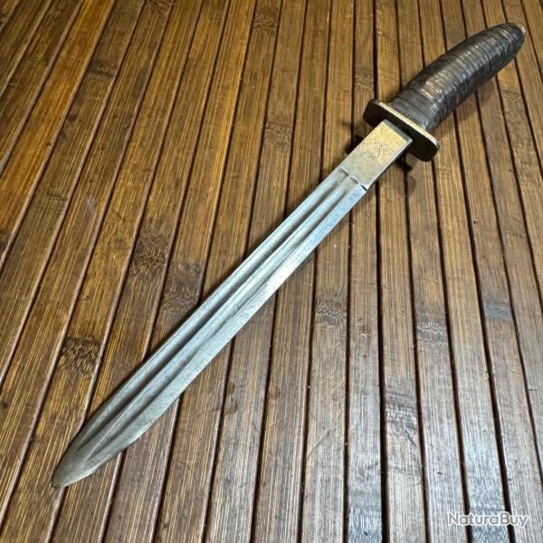 POIGNARD DE TRANCH�E COMBAT