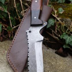 Couteau Tanto Damas Lame Trakker Acier 256 Couches Guillochage Manche Bois Etui Cuir Fabric Artisan