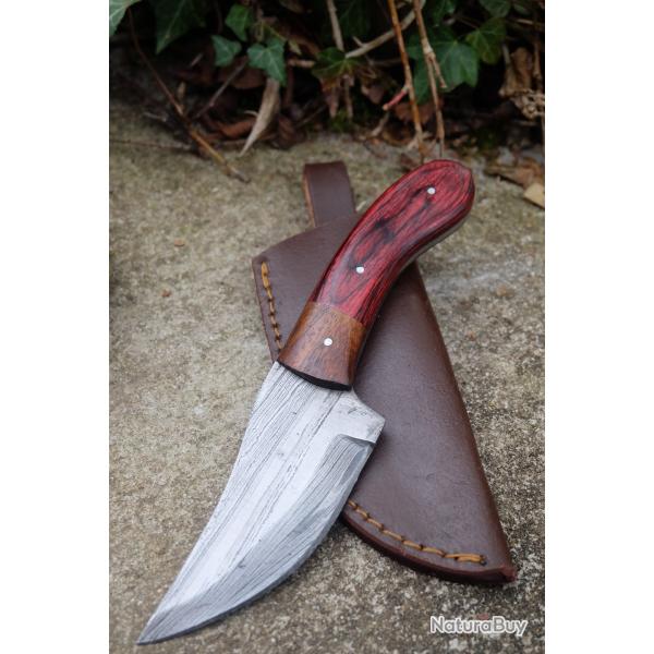 Couteau Skinner Damas Lame Upswept Acier 256 Couches Manche 2 Bois Etui Cuir Fabricat Artisanale01