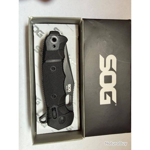 Couteau SOG GEAR XR