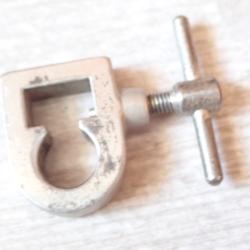 Pousse guidon pour r&eacute;glage du pistolet parabellum 7,65 mm. Pistol Kornschieber