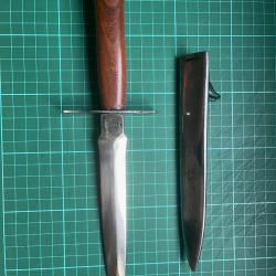 Poignard de tranch&eacute; "le vengeur" Mle: 1916 fabrication L.Pradel