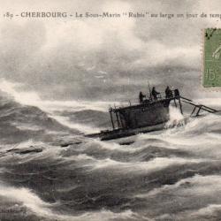 Carte postale ancienne - Cherbourg - Le Sous-Marin "Rubis" au large  -N&deg;7700