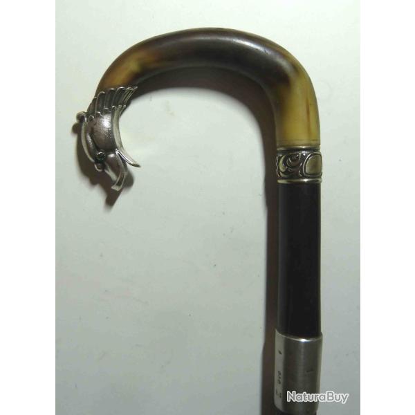 TRES BELLE CANNE EN �BENE ORIGINE ANGLETERRE POMMEAU EN OS L=88cm