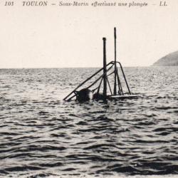 Carte postale sous-marin Toulon -N&deg;7701