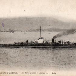 Carte Postale Ancienne Marine de Guerre Sous-Marin Monge -N&deg;7702