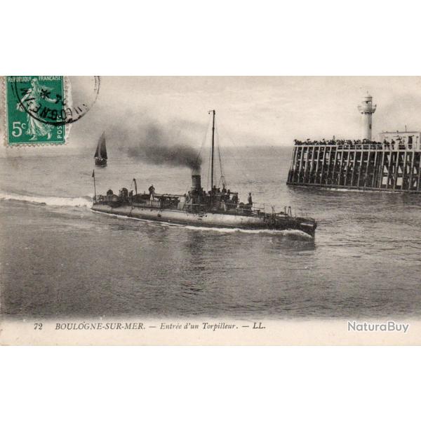 Carte postale Boulogne-sur-Mer - Entr�e d'un Torpilleur -N�7703