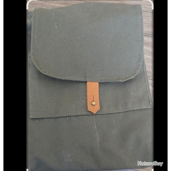 VENDS PORTE CHARGEUR POUR ARMES ZASTAVA 21 PAP G .M05 C1. AK . M91 .M201O G . M 2010 . M 70.