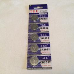 LOT DE 5 PILES  LITHIUM  C R  2032