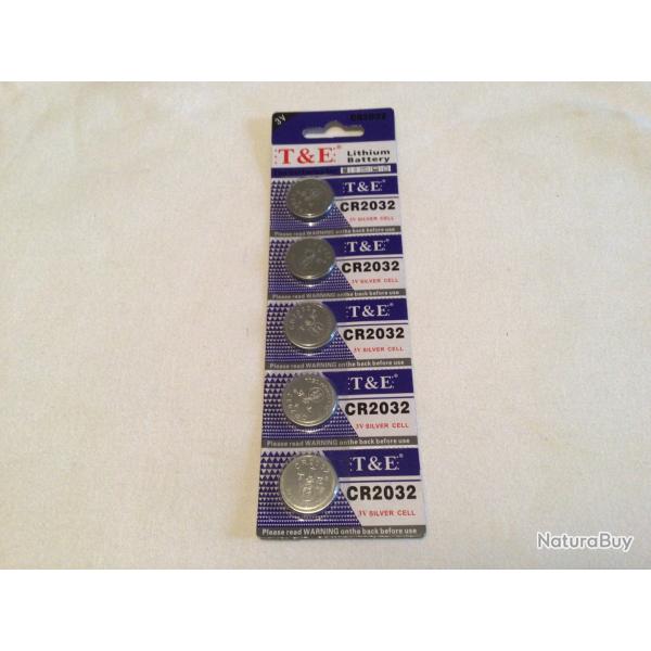 LOT DE 5 PILES  LITHIUM  C R  2032