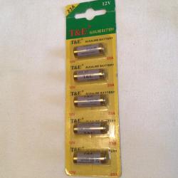 LOT DE 5 PILES  23 A  - 12V  batterie