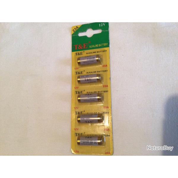 LOT DE 5 PILES  23 A  - 12V  batterie