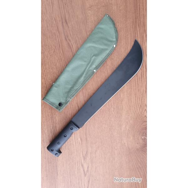 Machette noire avec son �tui