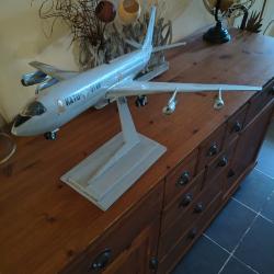 Grande maquette Boeing 707socle bois peint tbe