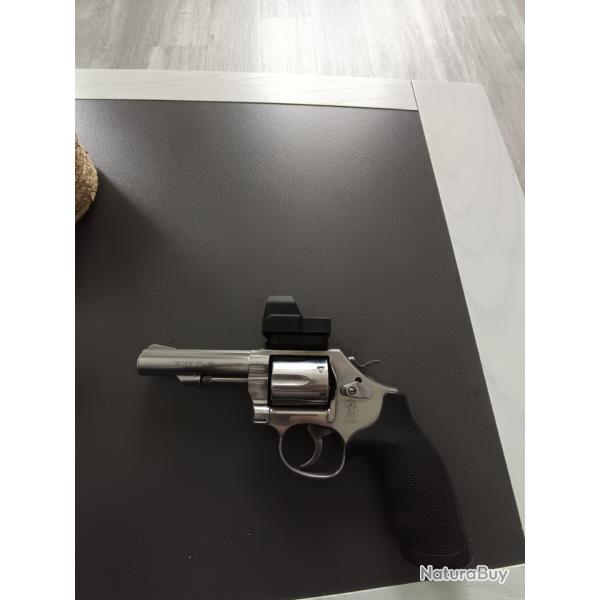 SMITH & WESSON 64 MILITARY