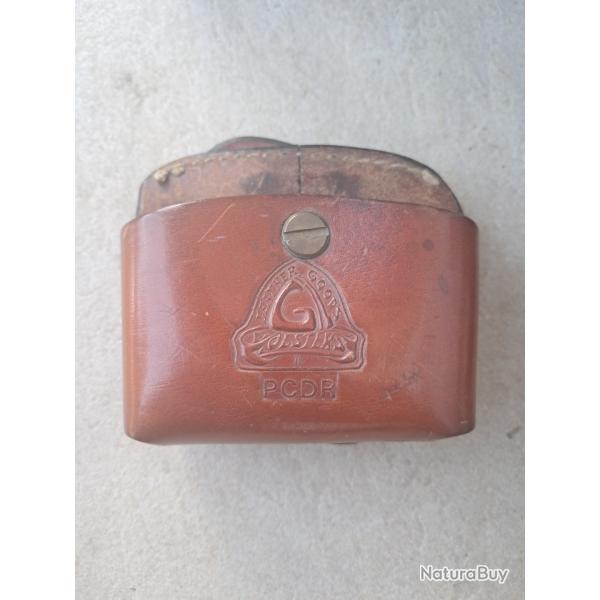 Beau et solide porte chargeurs double