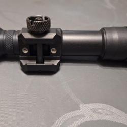 DERNI&Egrave;RE BAISSE DU PRIX!!! Lampe surefire M600DF