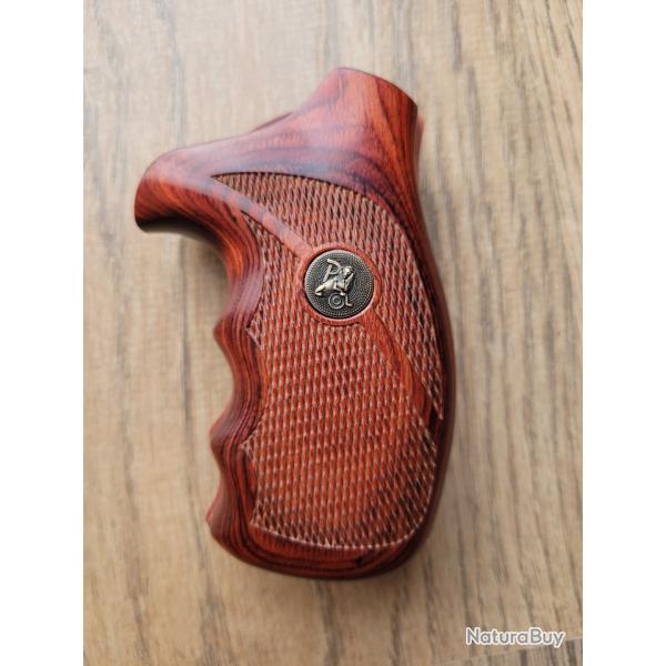 poignee pour smith et wesson en noyer