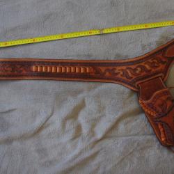 Ceinturon Western avec holster marron sans prix de r&eacute;serve