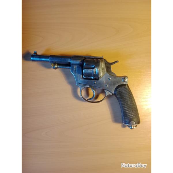 Revolver Chamelot Delvigne civil mod�l officiers  cal 11mm73