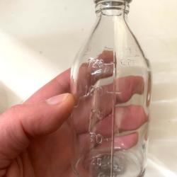 Flacon pharmacie gradu&eacute; 125ml