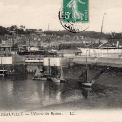 Carte postale de Deauville -N&deg;1333