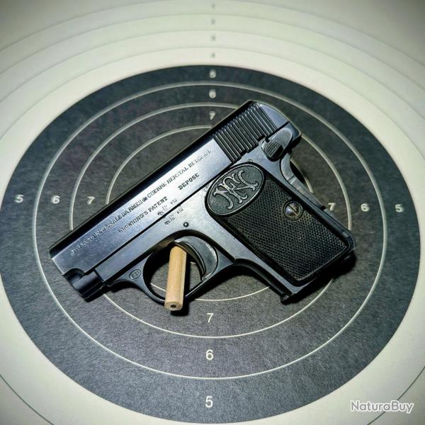 Pistolet automatique Browning calibre 6.35 25 ACP fabrication FN Herstal 6+1 cps 1900 1906 colonial