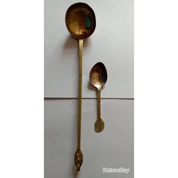 louche et cuill�re xviii �me provenance royal fleurs de lys couronne