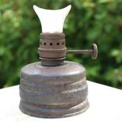 DDAY44 - lampe r&eacute;chaud combat  troupe d'occupation en Normandie 1944 - LBV24JUW001