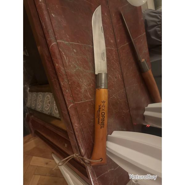 Opinel n�13 ��La main couronn�e��